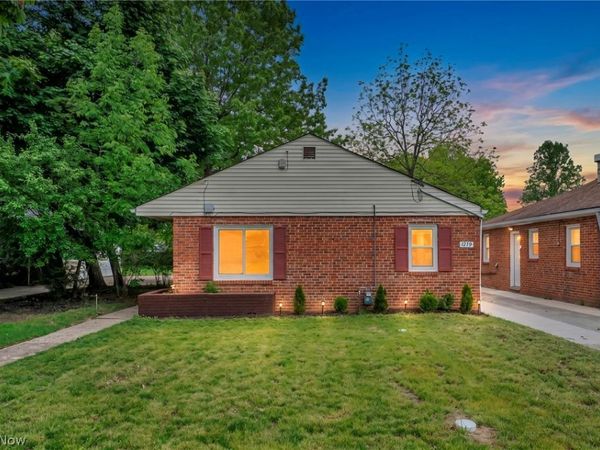 1279 Elmwood Road , Mayfield Heights, OH 44124