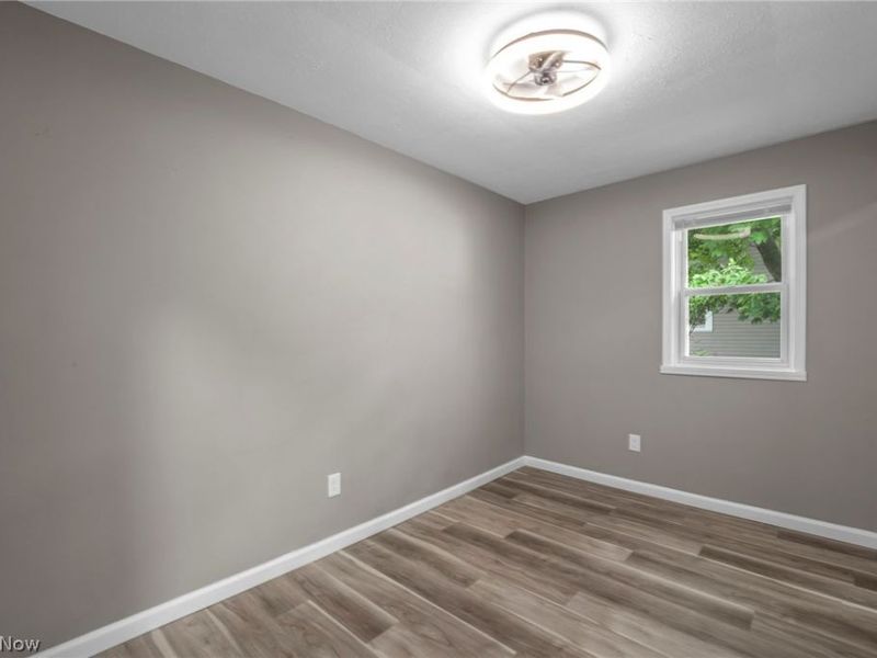 1279 Elmwood Road, Mayfield Heights, OH 44124 Photo 18