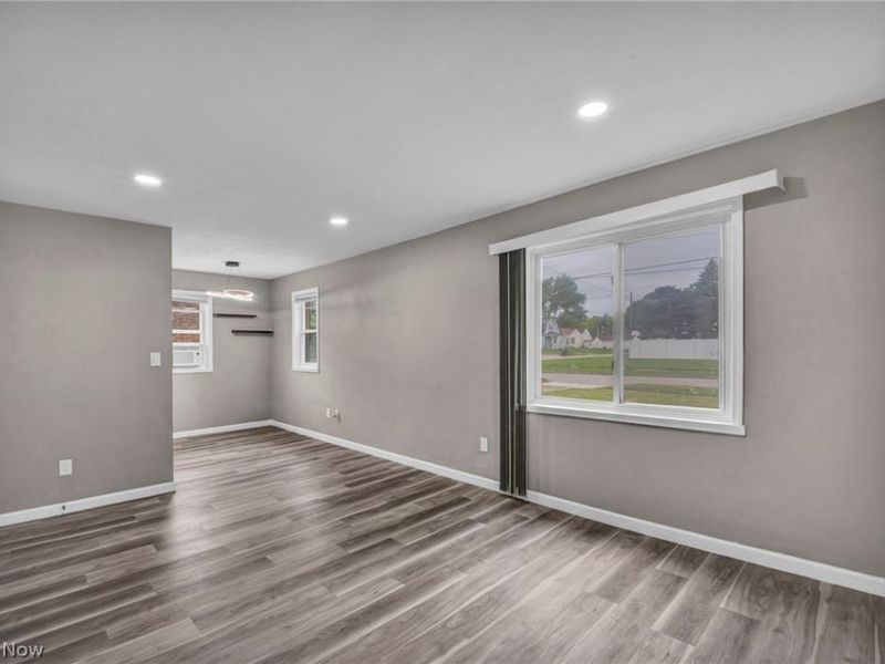 1279 Elmwood Road, Mayfield Heights, OH 44124 Photo 7