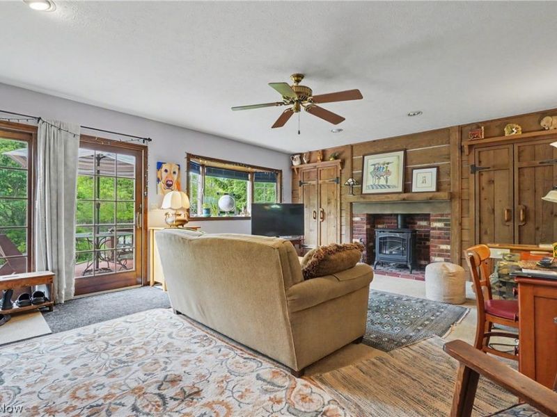 146 Habant Road, Amherst, OH 44001 Photo 12