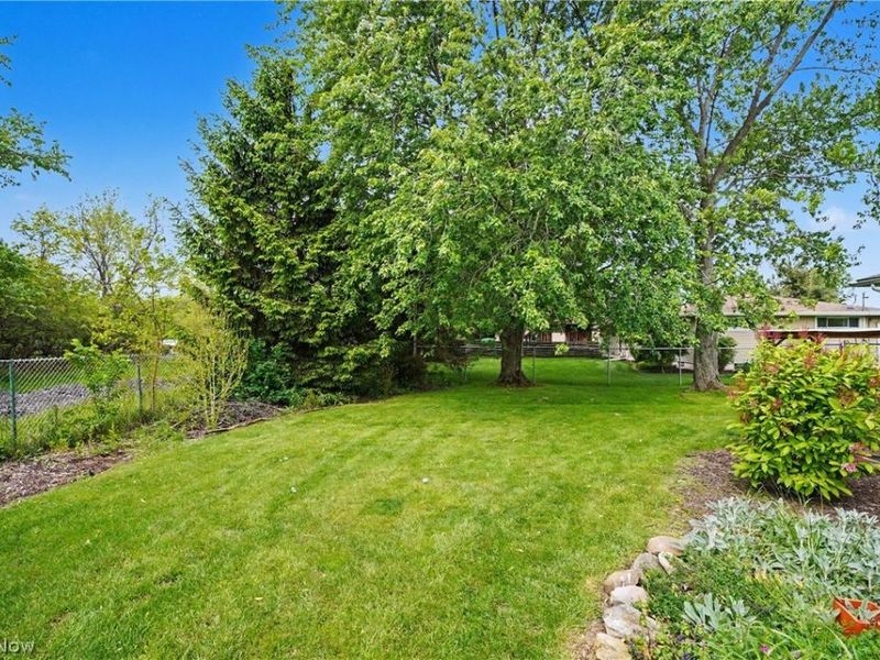 146 Habant Road, Amherst, OH 44001 Photo 27