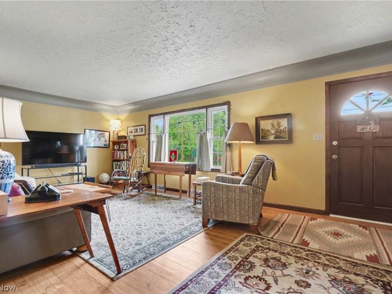 146 Habant Road, Amherst, OH 44001 Photo 3