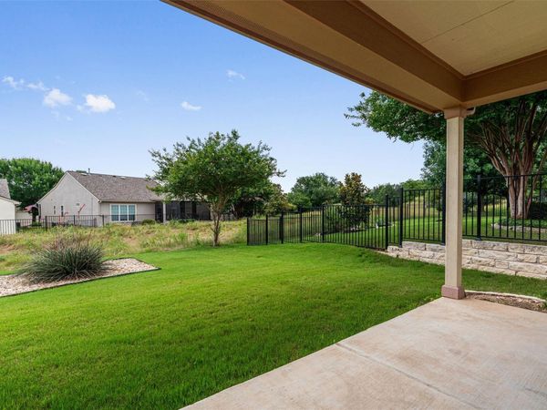 215 Salt Creek LN , Georgetown, TX 78633