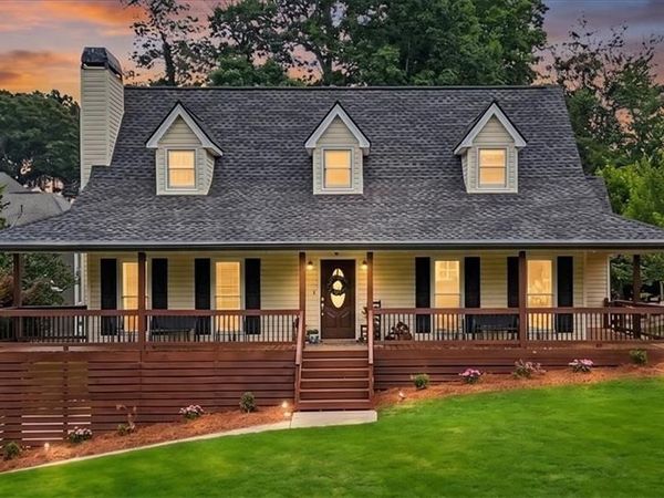 212 Berkeley Way , Dallas, GA 30157