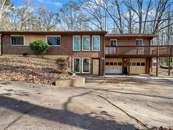 134 Hidden Valley Road , Fayetteville, GA 30214