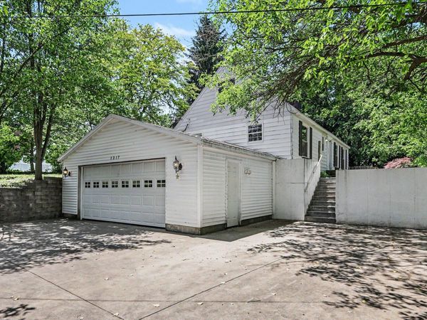 1217 Plymouth Avenue SE, Grand Rapids, MI 49506