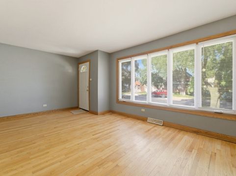 Main Photo