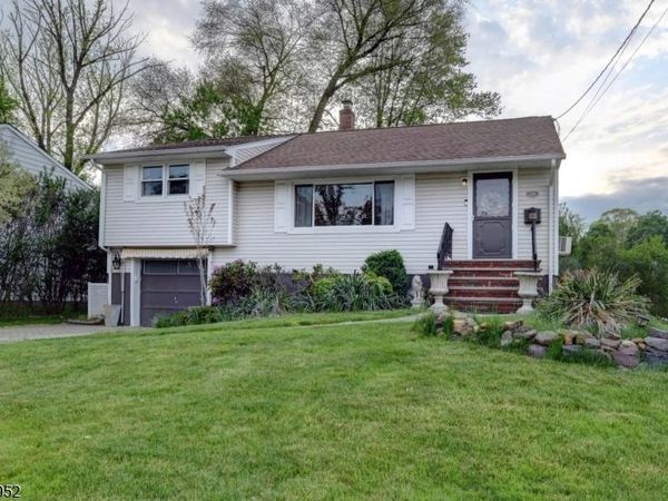 156 Little Falls Rd, Cedar Grove, NJ 07009