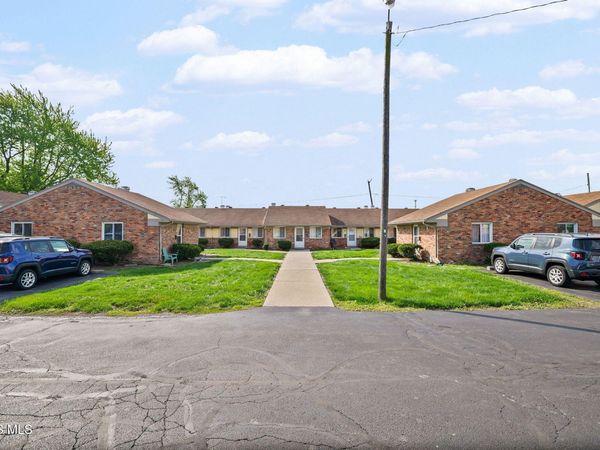 811-923 Gibbs Street, Maumee, OH 43537