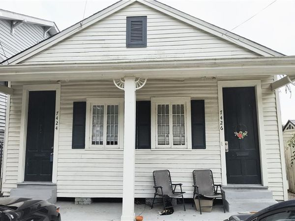 7426 PANOLA Street , New Orleans, LA 70118