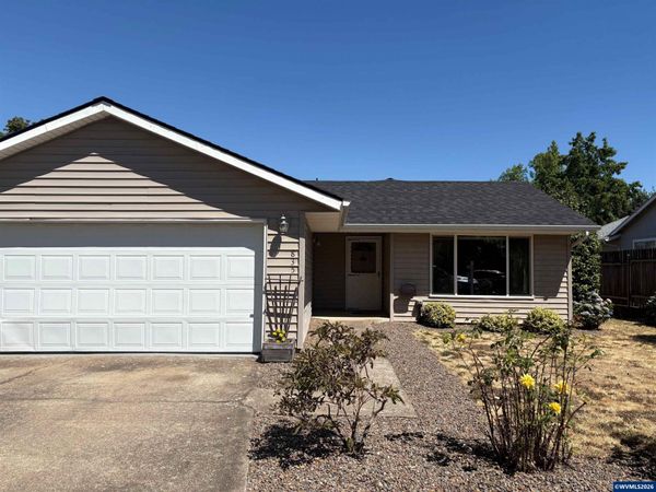 835 Sunflower Ln, Lebanon, OR 97355
