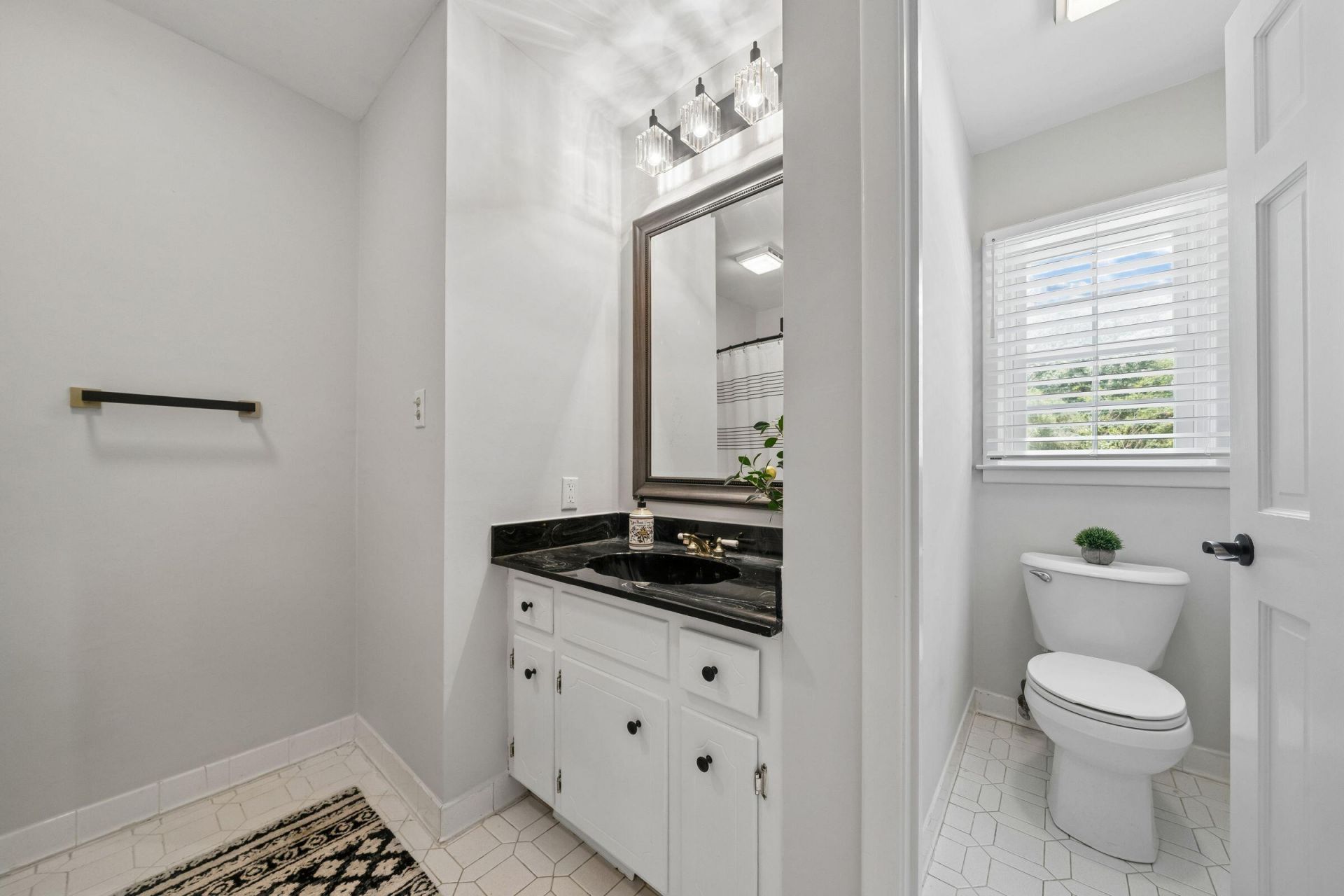 108 President Circle Photo 47