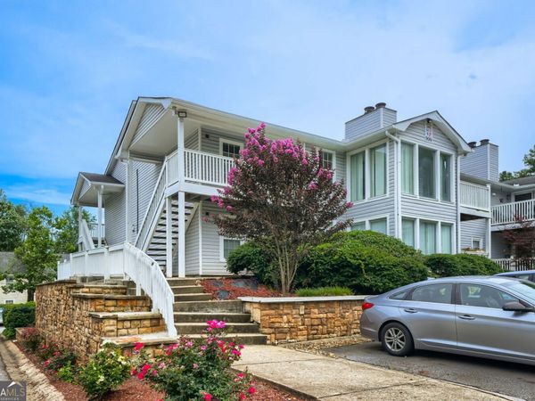 905 Augusta Drive SE, Marietta, GA 30067