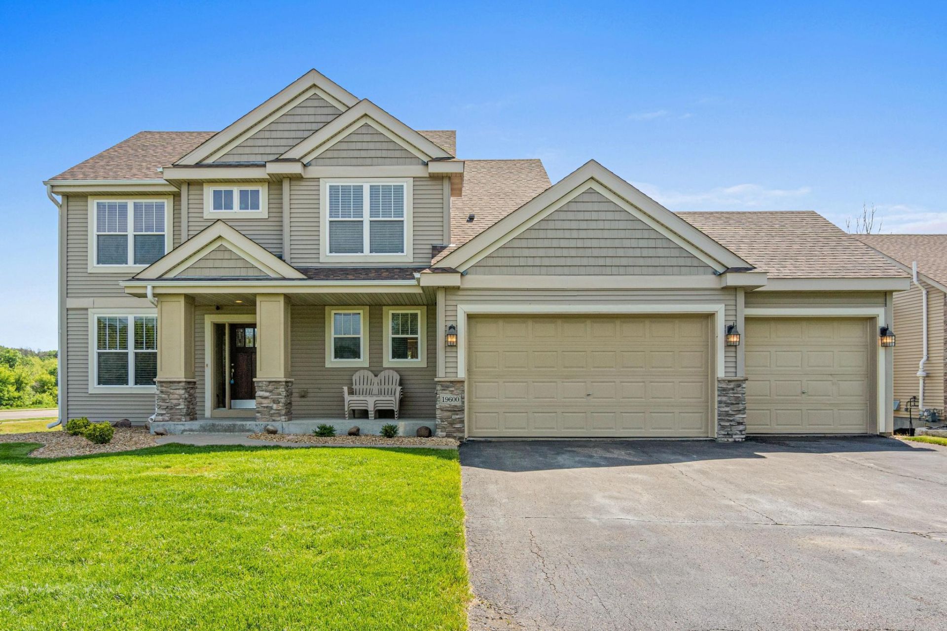 19600 Embers Avenue, Farmington, MN 55024