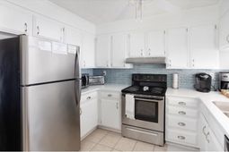 1711 Ocean Blvd. S  photo 4