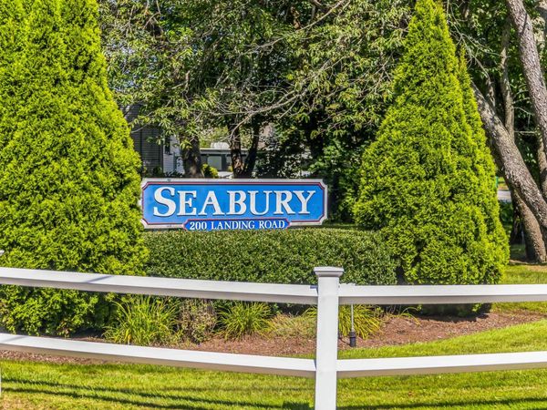 59 Seabury Circle, Hampton, NH 03842