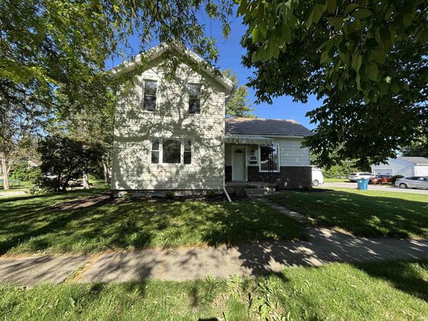 1203 S Van Buren Street, Auburn, IN 46706