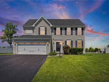 1768 Spartan Drive, Farmington, NY 14425