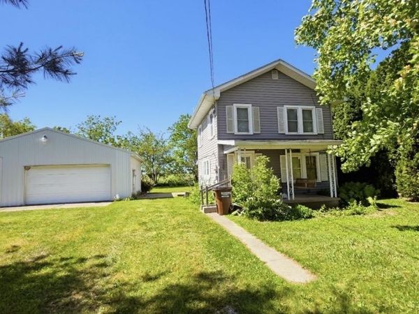 3783 Kelly Road, La Salle, MI 48145