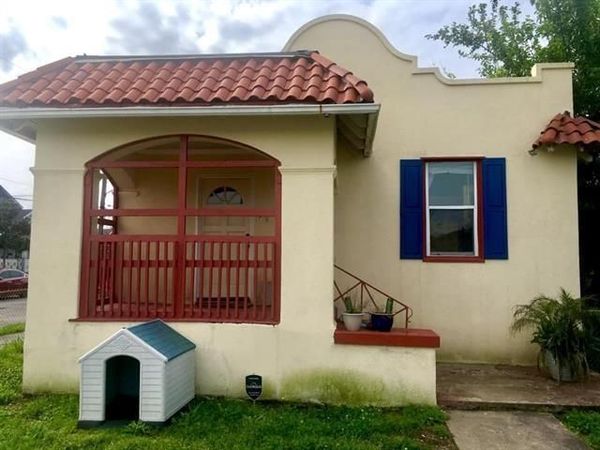4200 S JOHNSON Street , New Orleans, LA 70125
