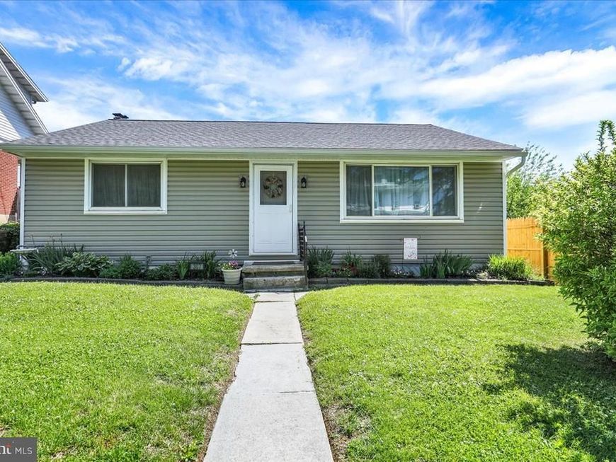 307 Summit Avenue, Reading, PA 19607 Main Photo