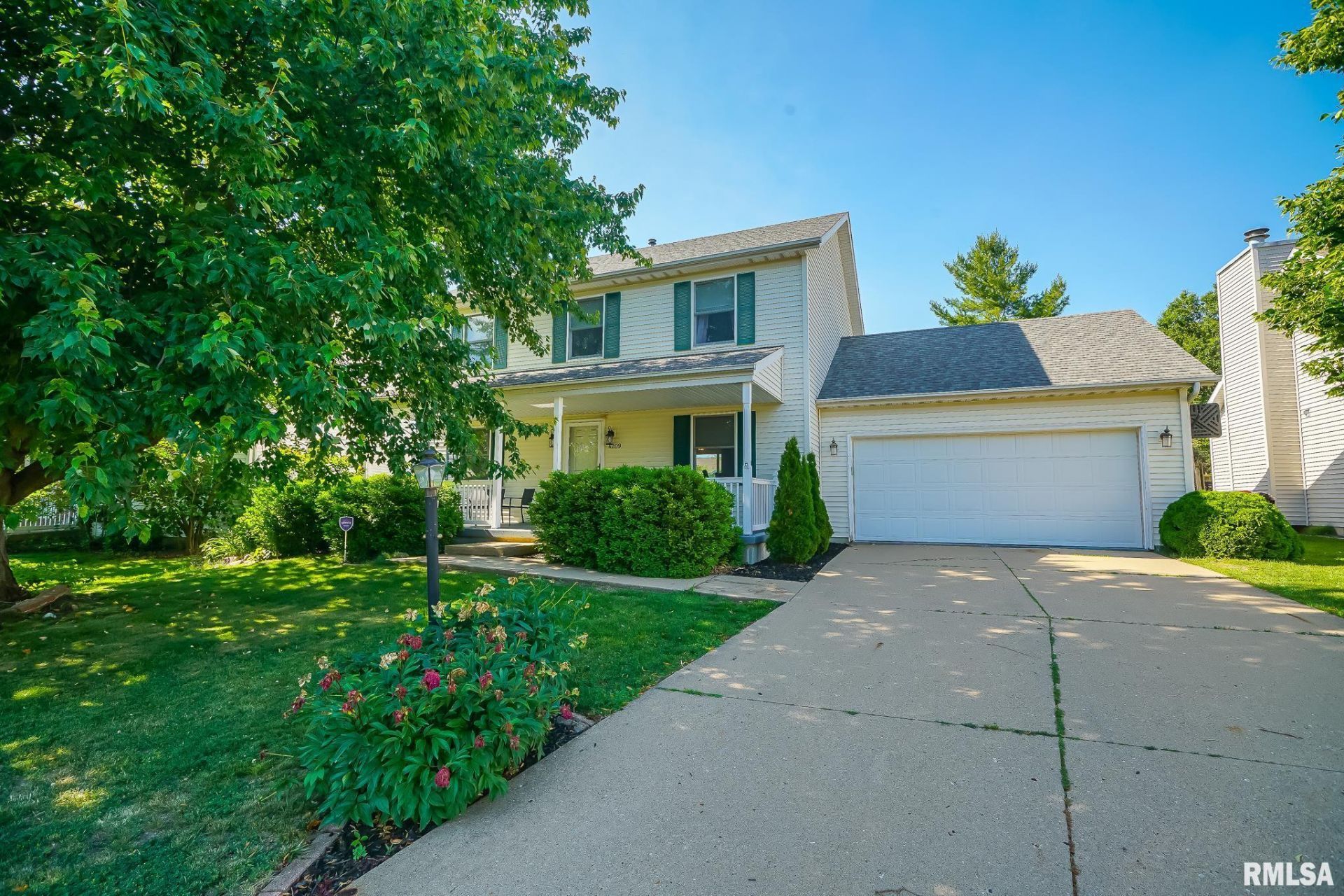 4209 W Carrousel Lane, Peoria, IL 61615 Main Photo