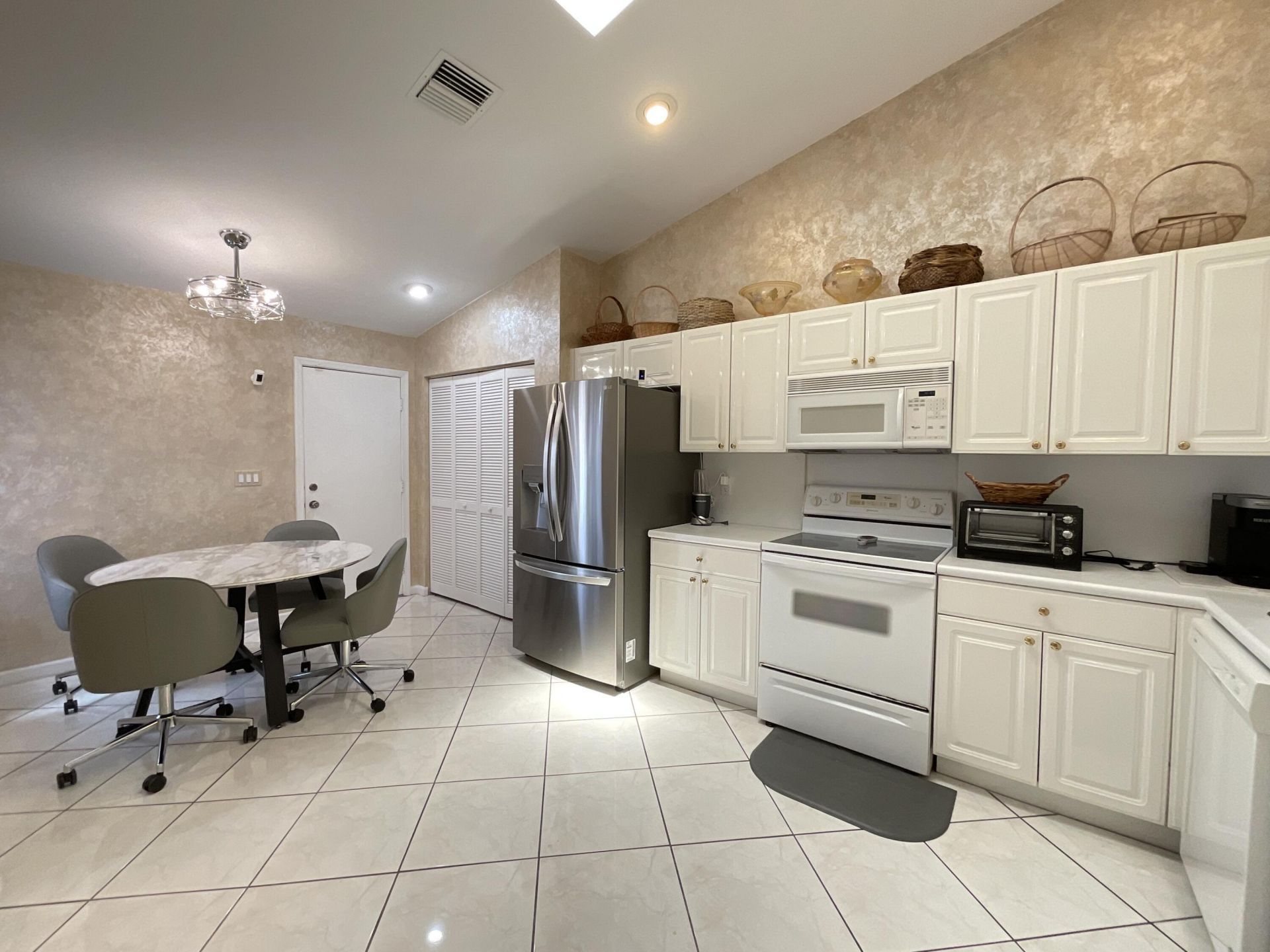 5574 Royal Lake Circle, Boynton Beach, FL 33437 Photo