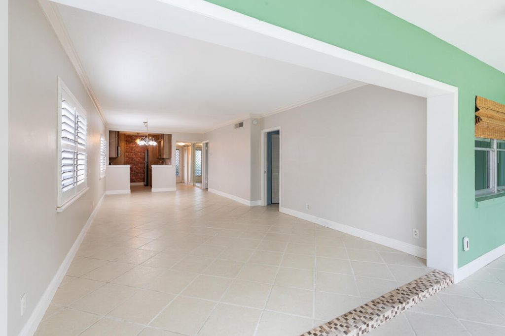 3351 Spanish Trail, Unit 115, Delray Beach, FL 33483 Photo