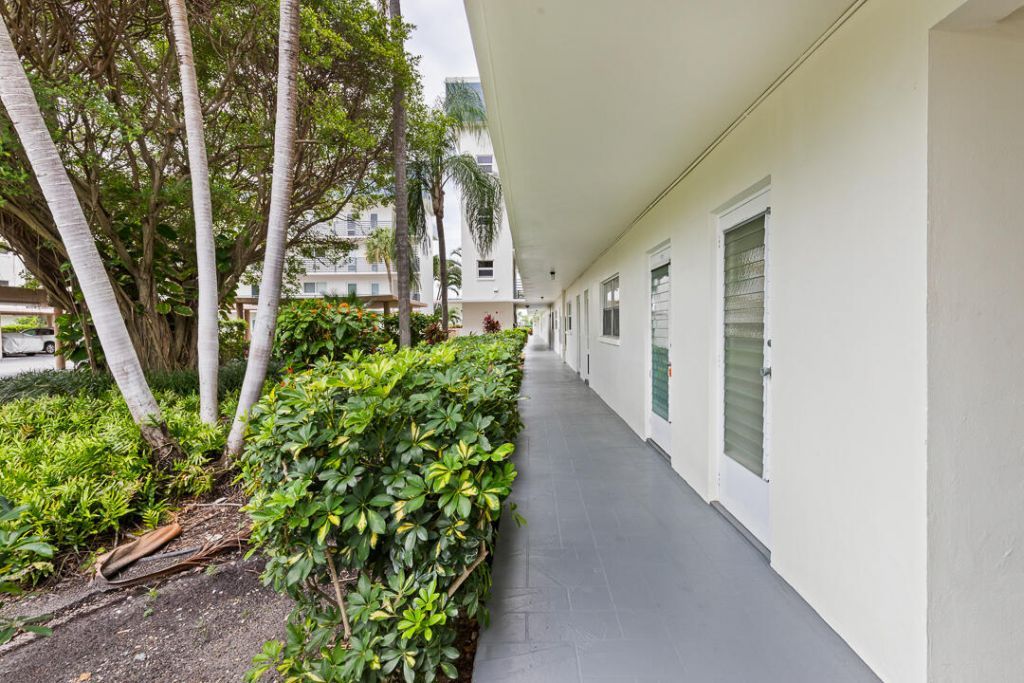 3351 Spanish Trail, Unit 115, Delray Beach, FL 33483 Photo