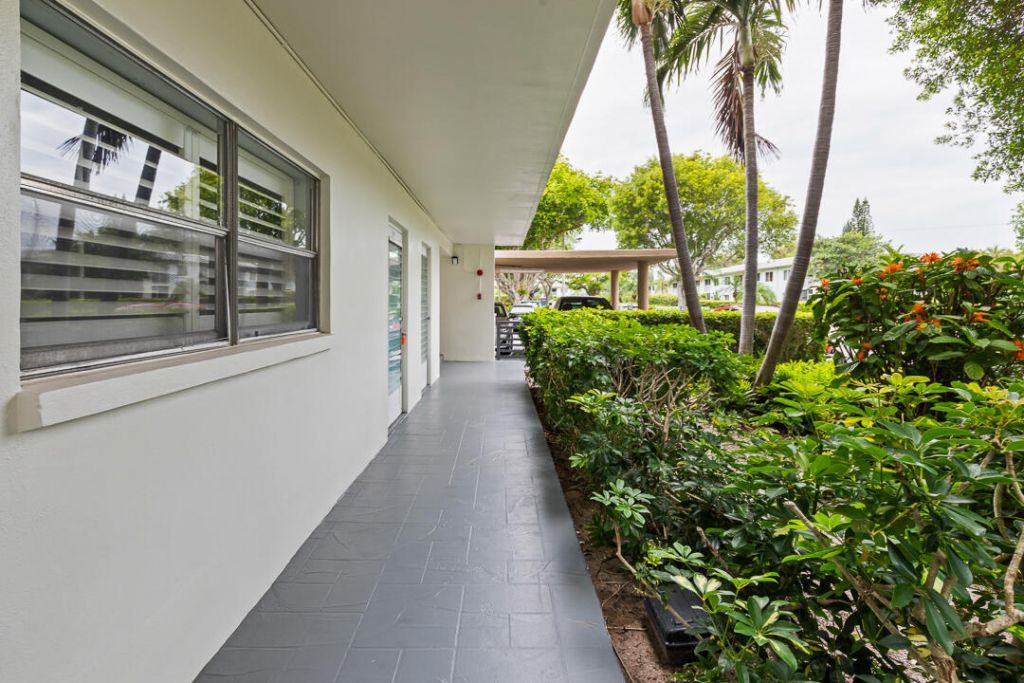 3351 Spanish Trail, Unit 115, Delray Beach, FL 33483 Photo