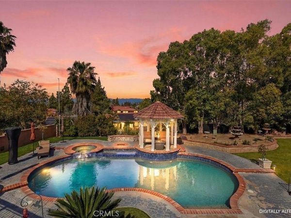 1210 Versailles , Riverside, CA 92506