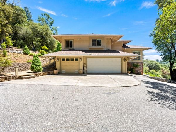 1144 Boole Rd, Applegate, CA 95703