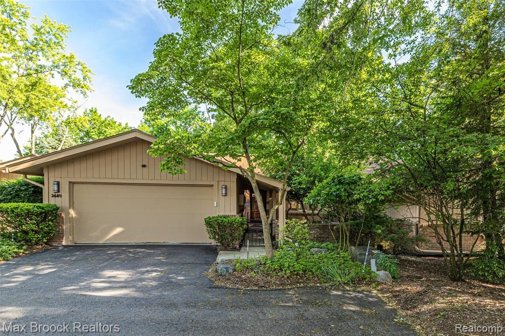 3685 Quail Hollow Drive , Bloomfield Hills, MI 48302 Main Photo