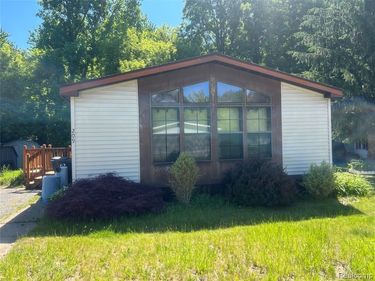 351 N. Squirrel RD , Auburn Hills, MI 48326