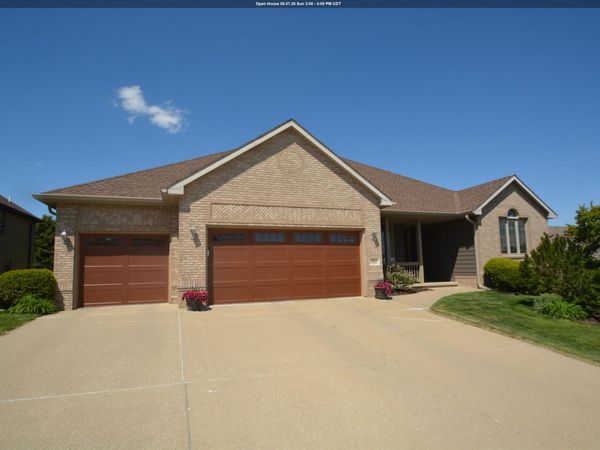 4805 Bradford Ln, Sioux City, IA 51106