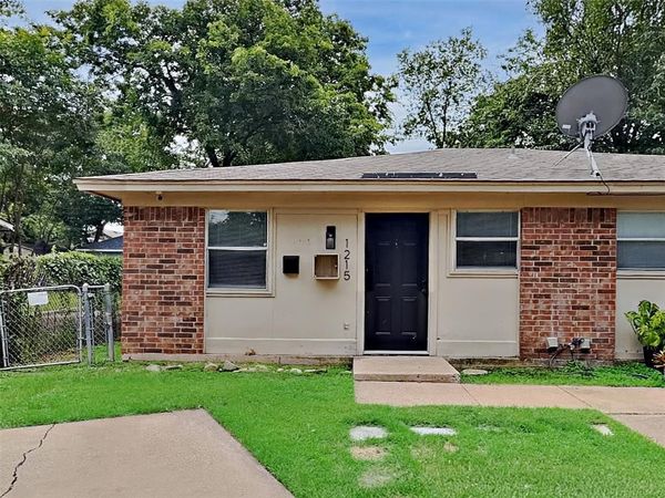 1215 Lowe Street, Fort Worth, TX 76110