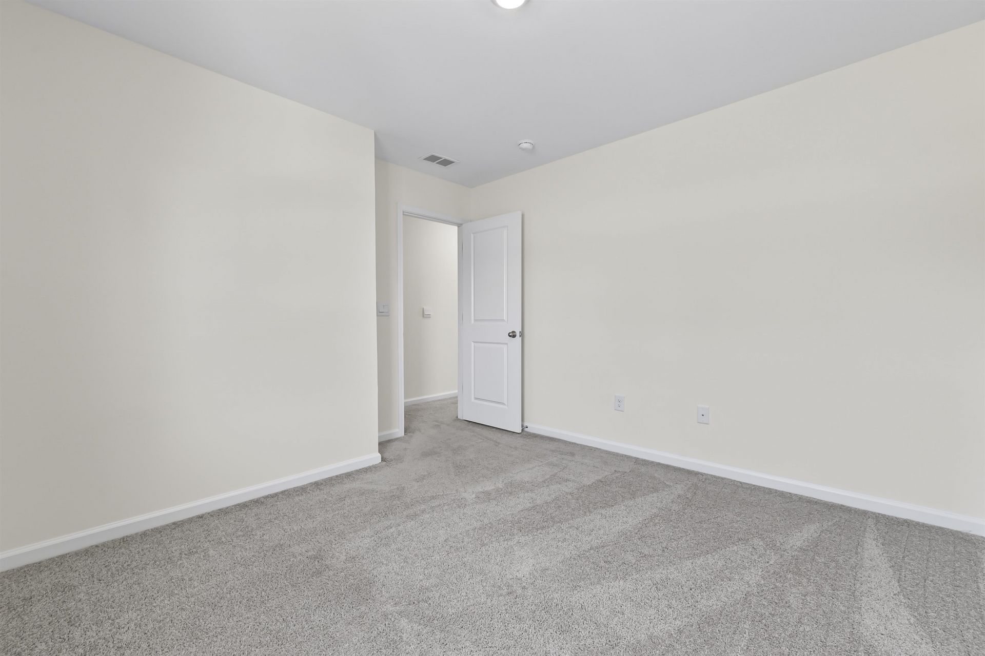 4005 Sweetspire Court Photo 19