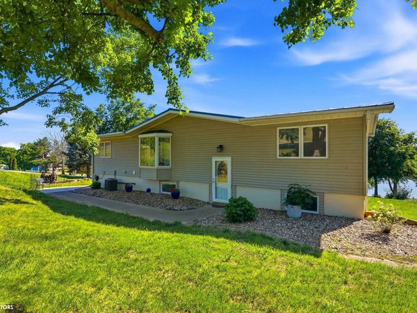 4 Bluff Woods Drive, Nauvoo, IL 62354