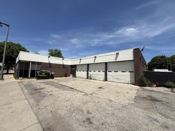 2330 W Fond Du Lac AVENUE, Milwaukee, WI 53206