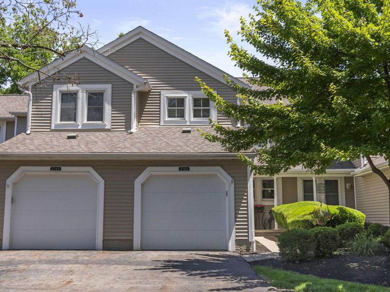 5784 Parkbridge Lane, Unit 12-4, Dublin, OH 43016 Photo 2