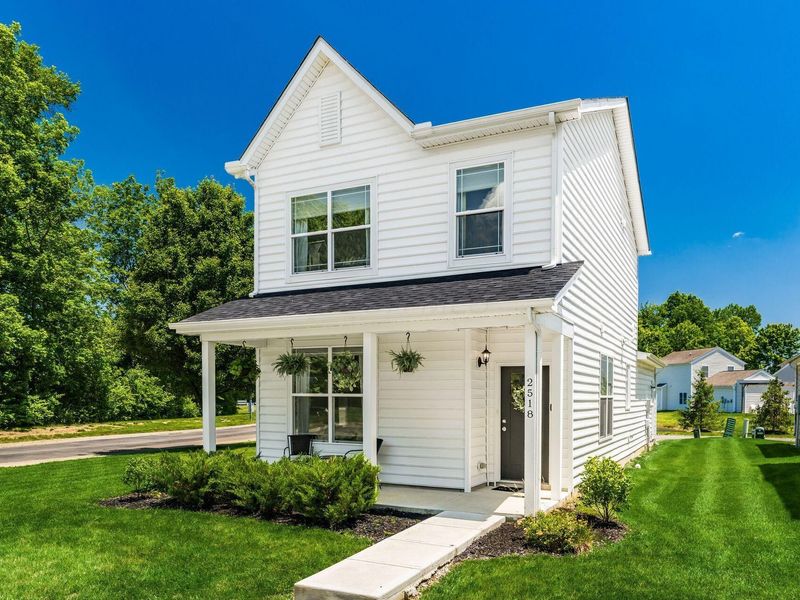 2518 Tree Knoll Court, Columbus, OH 43219 Photo 1