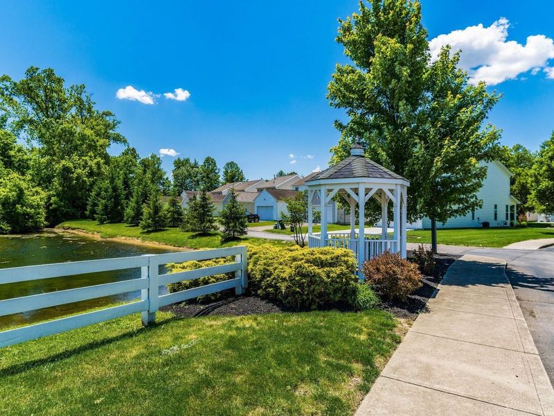 2518 Tree Knoll Court, Columbus, OH 43219 Photo 34