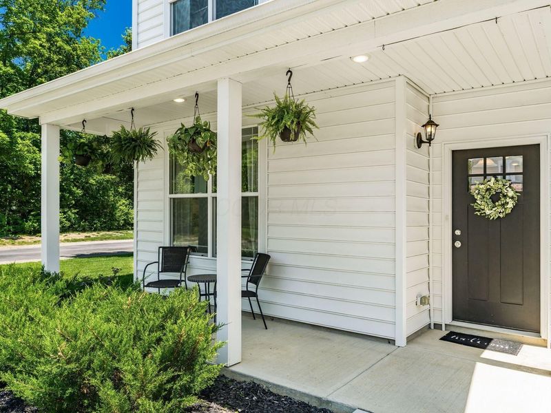 2518 Tree Knoll Court, Columbus, OH 43219 Photo 4