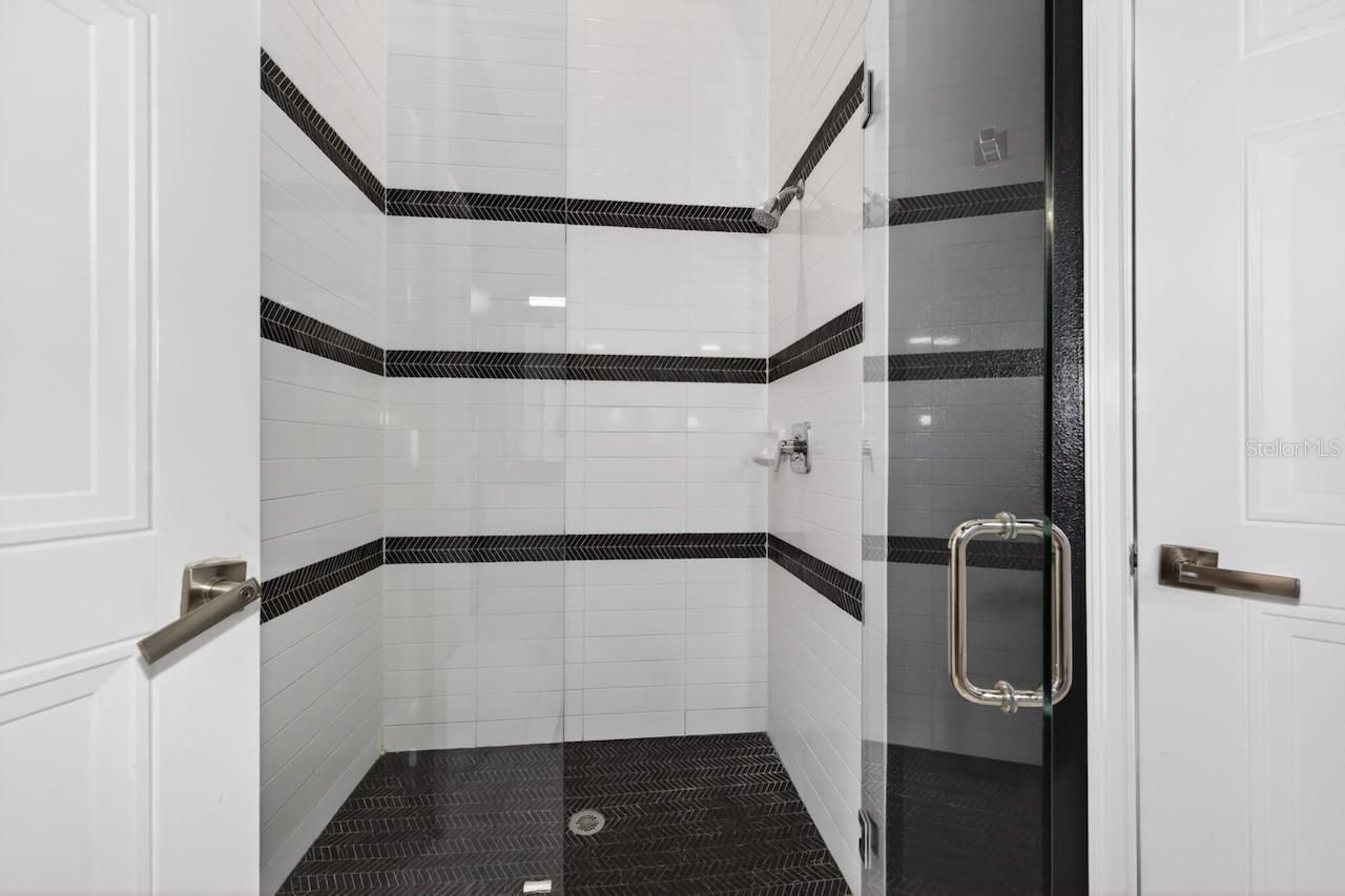 1735 Oak Blossom Drive, Davenport, FL 33837 Photo
