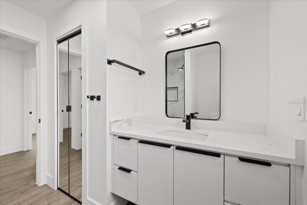 10609 Out Island Drive, Tampa, FL 33615 Photo
