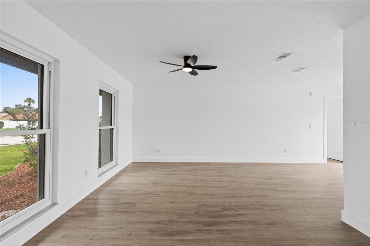10609 Out Island Drive, Tampa, FL 33615 Photo