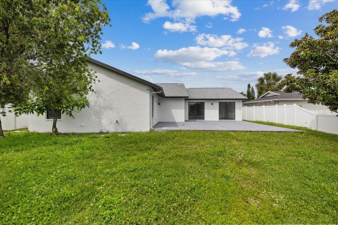 10609 Out Island Drive, Tampa, FL 33615 Photo