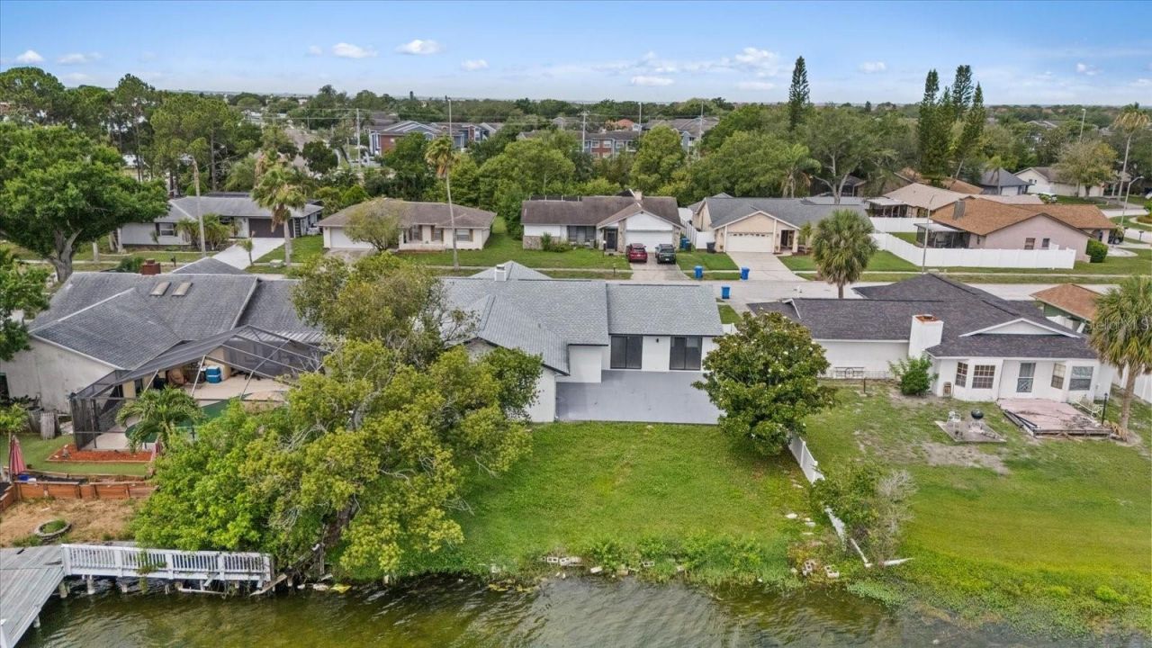 10609 Out Island Drive, Tampa, FL 33615 Photo