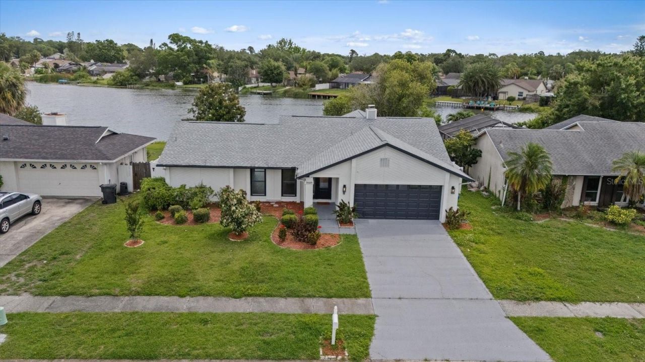 10609 Out Island Drive, Tampa, FL 33615 Photo