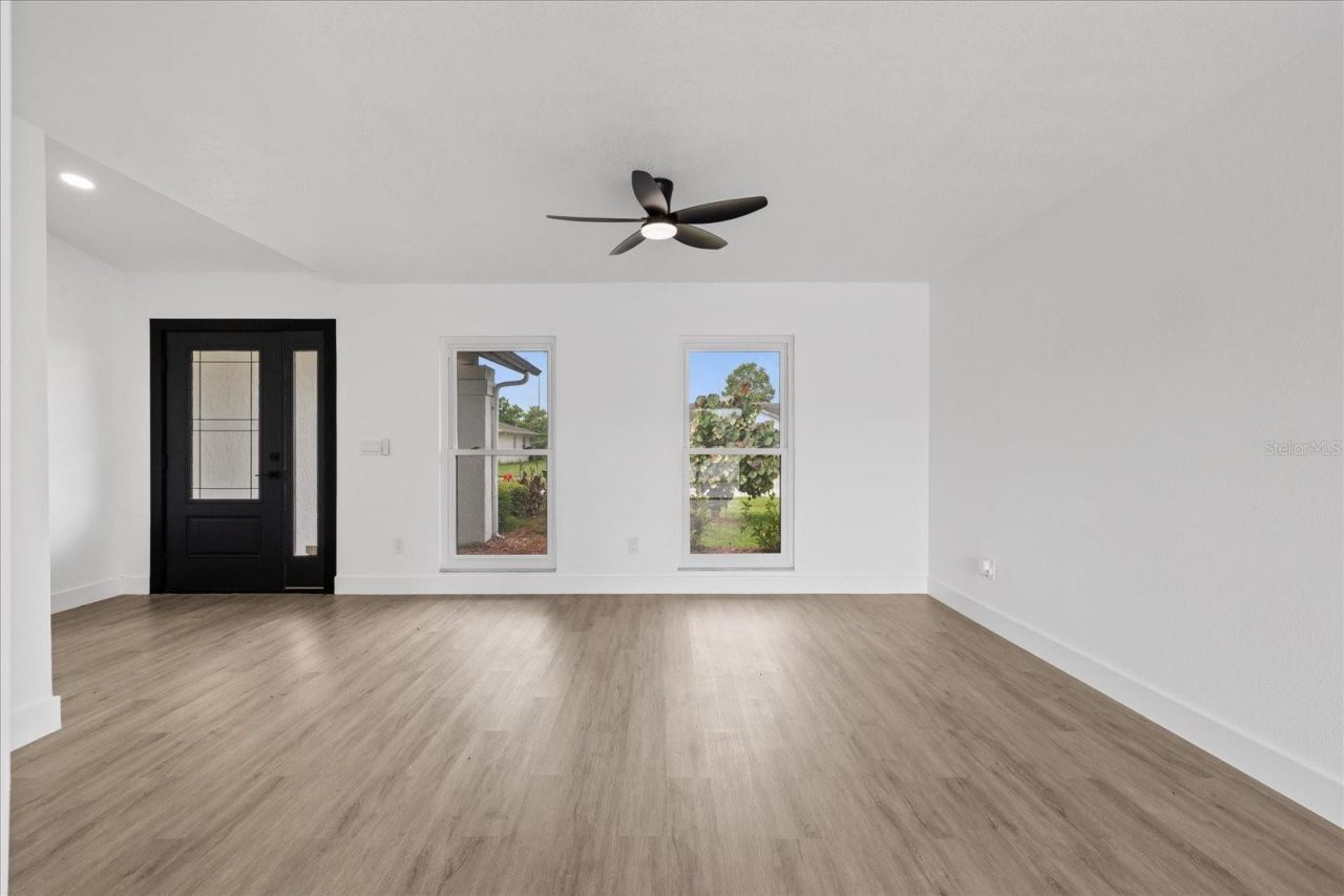 10609 Out Island Drive, Tampa, FL 33615 Photo